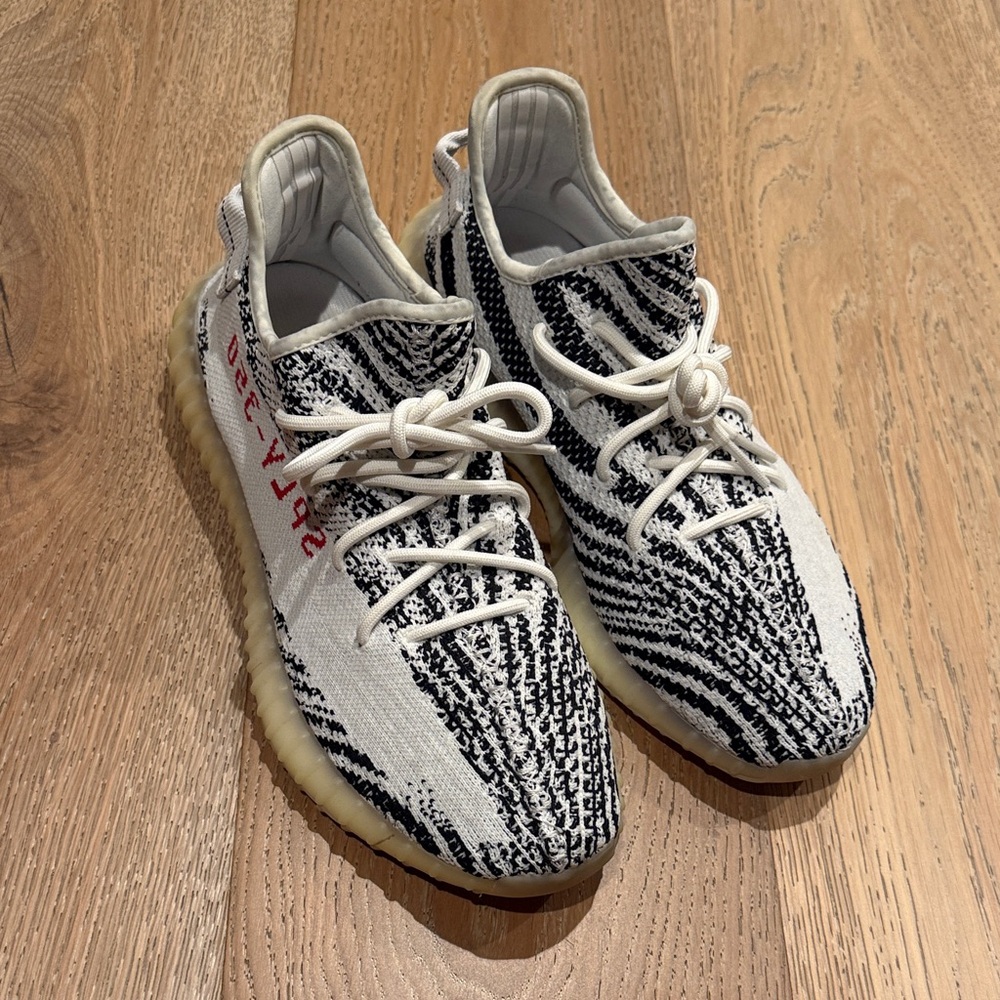 Adidas Yeezy Boost 350 V2 Zebra